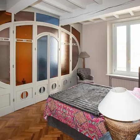 Charme And Relax In Downtown דירה פארמה